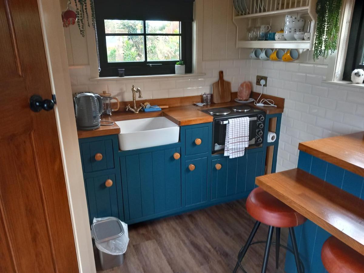 Сasa de vacaciones Delightful Shepherds Hut *